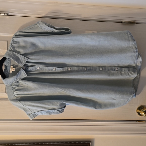 A.N.A WOMENS PETITE PLUS SIZE BLUE LIGHT WASH SHORT SLEEVE FRONT BUTTON TOP PXL - Picture 1 of 15